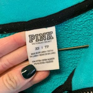 Victoria’s Secret 1/4 zip pull over